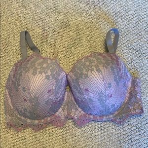 Victoria’s Secret dream angels bra